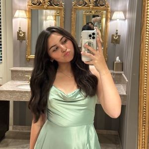 Meet your Posher, Sara